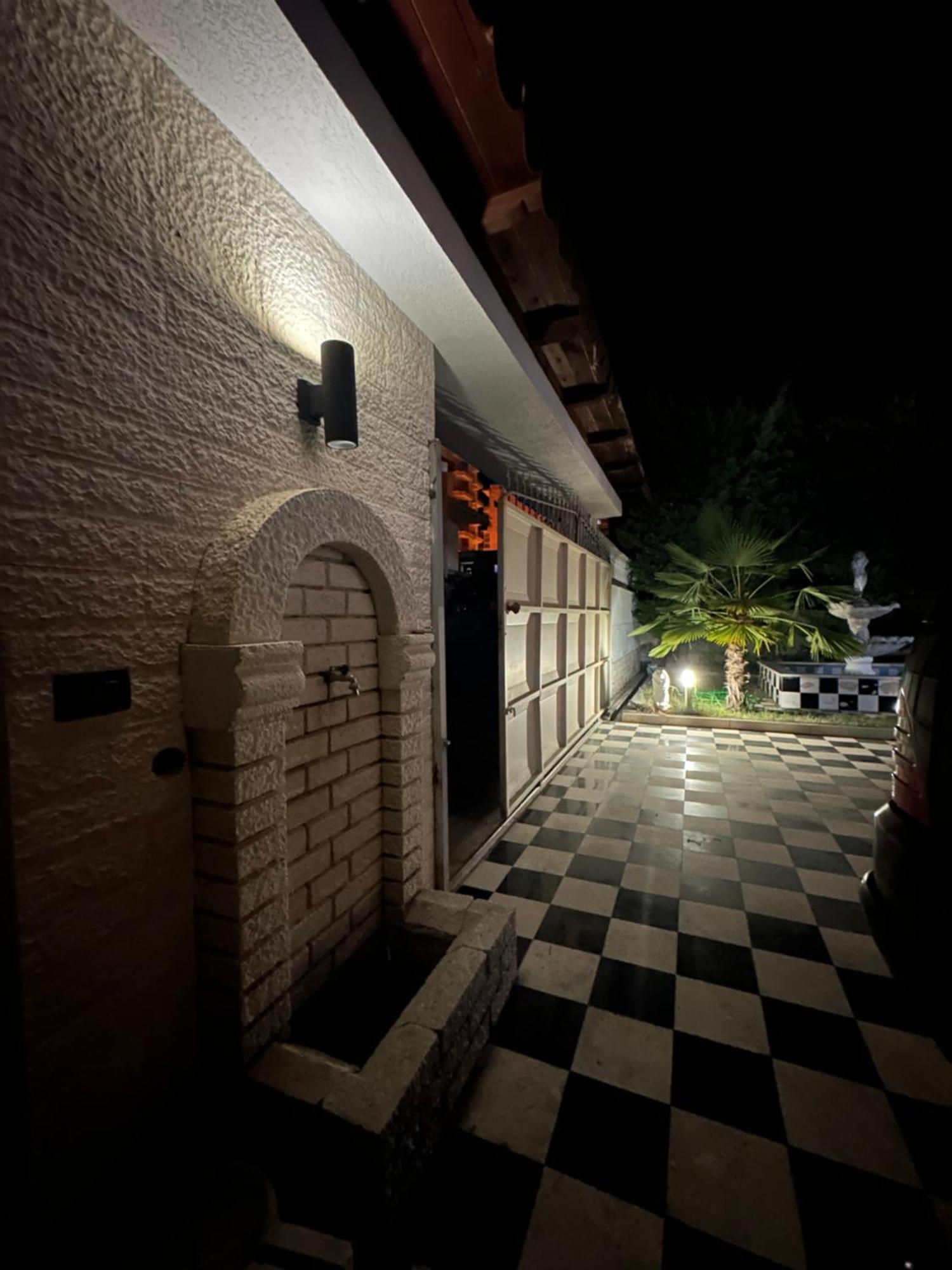 Guest House Pulake بيرات المظهر الخارجي الصورة