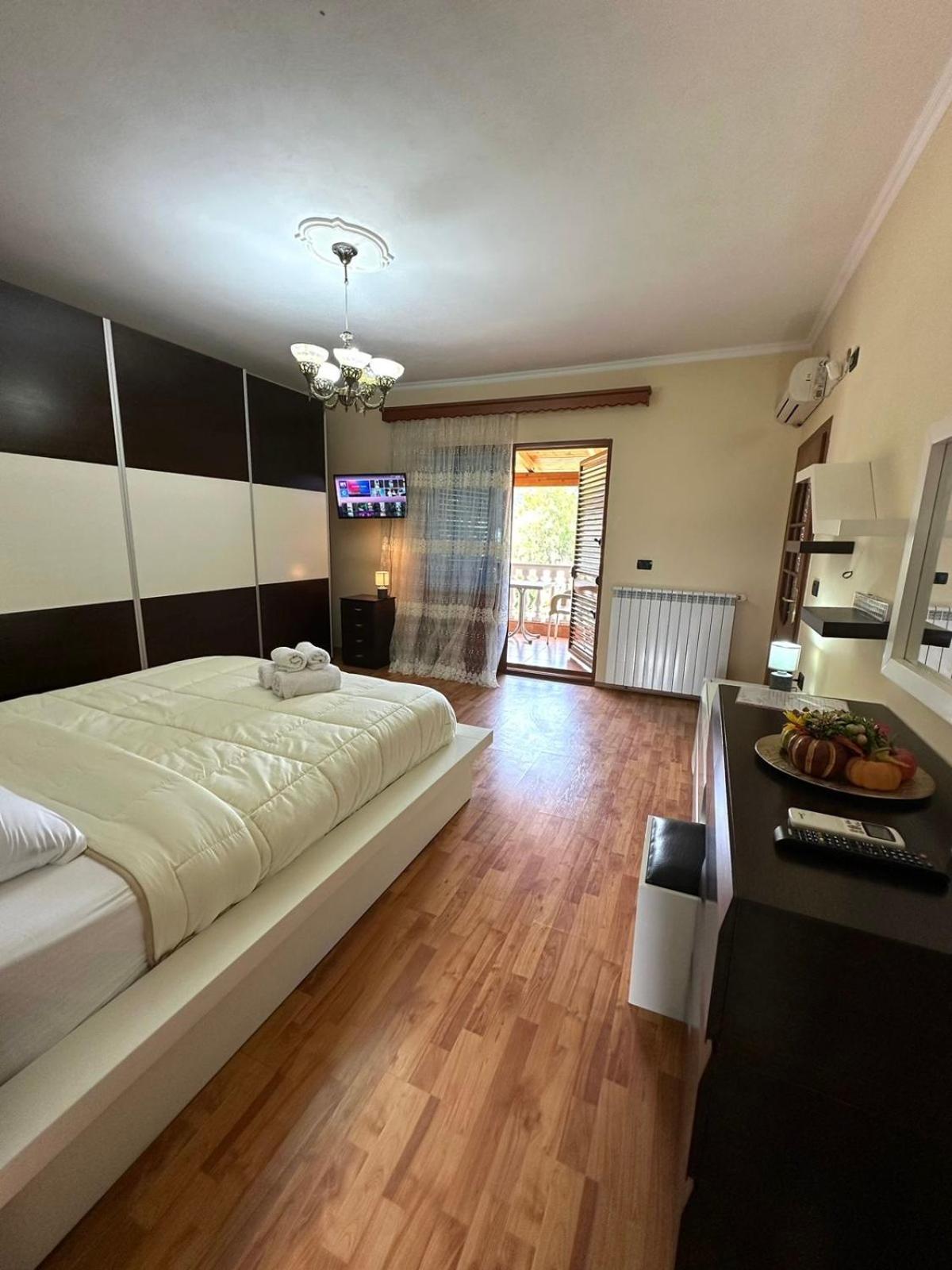 Guest House Pulake بيرات المظهر الخارجي الصورة